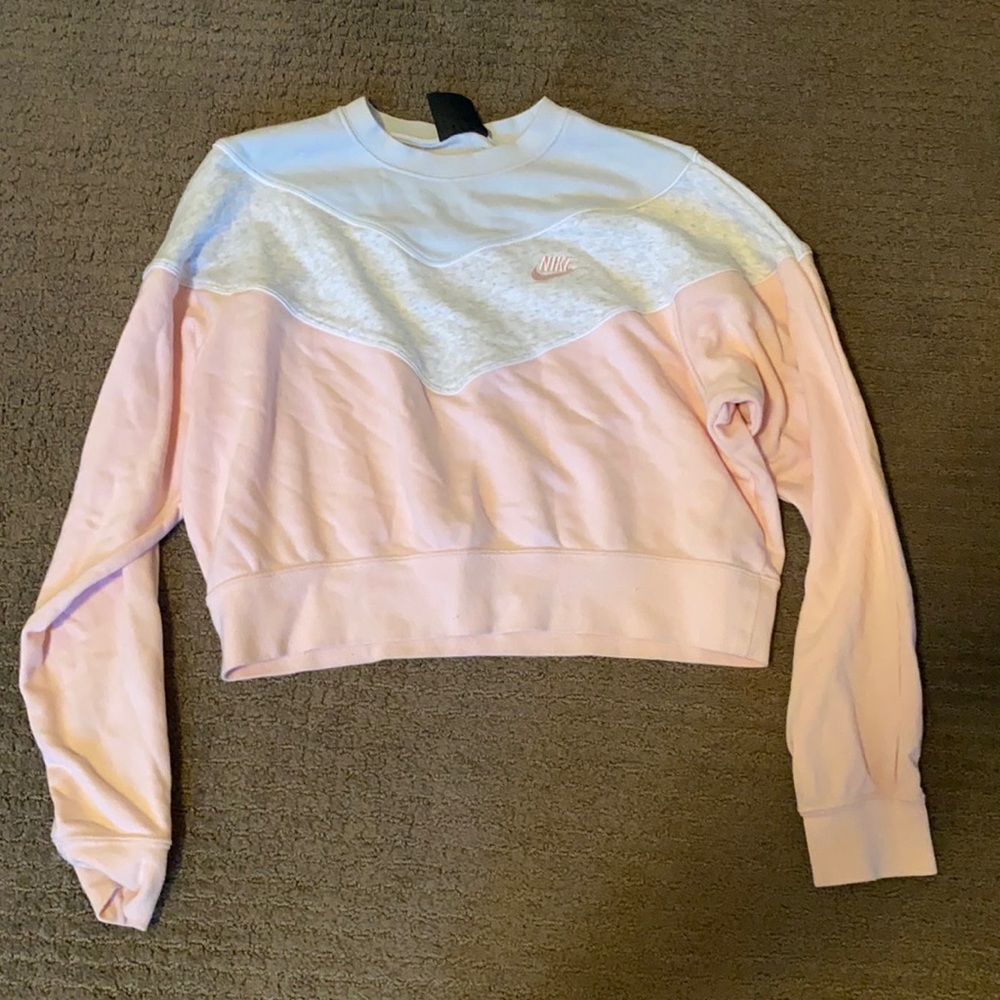 Cropped Nike Sweater